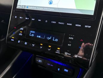 Hyundai TUCSONix35 TUCSON ULTIMATE 150PS DCT 48V 22