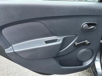 Dacia Sandero 1.0 SCe Ambiance Euro 6 5dr