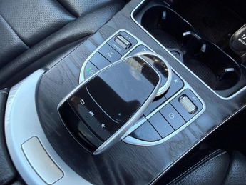 Mercedes-Benz C Class 2.1 C220d AMG Line (Premium) 7G-Tronic+ Euro 6 (s/s) 4dr