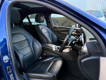 Mercedes-Benz C Class 2.1 C220d AMG Line (Premium) 7G-Tronic+ Euro 6 (s/s) 4dr