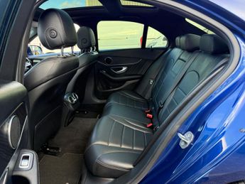 Mercedes-Benz C Class 2.1 C220d AMG Line (Premium) 7G-Tronic+ Euro 6 (s/s) 4dr