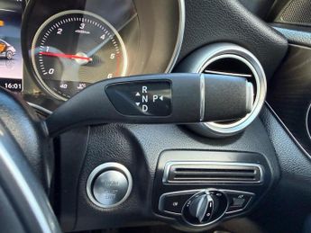 Mercedes-Benz C Class 2.1 C220d AMG Line (Premium) 7G-Tronic+ Euro 6 (s/s) 4dr