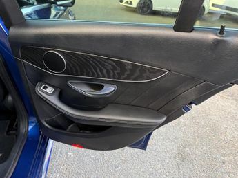 Mercedes-Benz C Class 2.1 C220d AMG Line (Premium) 7G-Tronic+ Euro 6 (s/s) 4dr