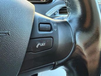 Peugeot 2008 1.2 PureTech Allure EAT Euro 6 (s/s) 5dr