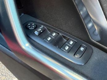 Peugeot 2008 1.2 PureTech Allure EAT Euro 6 (s/s) 5dr