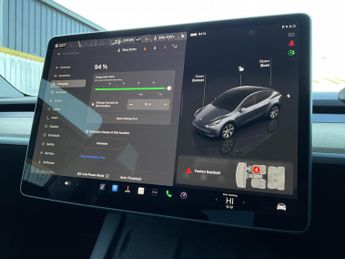 Tesla Model Y LONG RANGE AWD