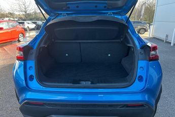 Nissan Juke 1.0 DiG-T N-Connecta 5dr DCT