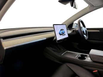 Tesla Model Y SUV 5dr Electric Auto RWD (346 ps)