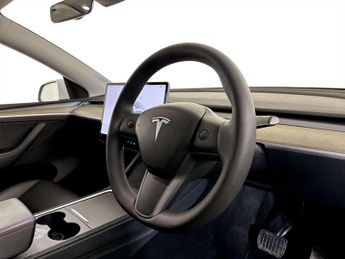 Tesla Model Y SUV 5dr Electric Auto RWD (346 ps)