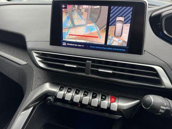 PEUGEOT 5008 1.2 PureTech Allure SUV 5dr Petrol EAT Euro 6 (s/s) (130 ps) **F