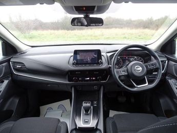 Nissan Qashqai 1.3 DIG-T MHEV Acenta Premium XTRON Euro 6 (s/s) 5dr