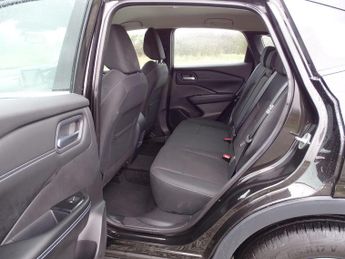 Nissan Qashqai 1.3 DIG-T MHEV Acenta Premium XTRON Euro 6 (s/s) 5dr