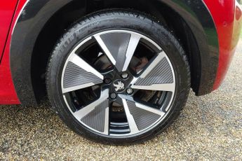 Peugeot E-208 50kWh GT Auto 5dr