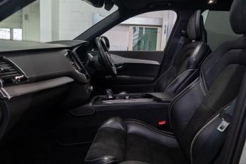 Volvo XC90 2.0 B6 MHEV R-Design Auto 4WD Euro 6 (s/s) 5dr