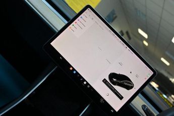 TESLA Model 3 Standard Range Plus Saloon 4dr Electric Auto RWD (241 bhp) +FREE