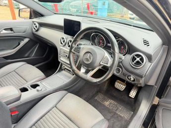 Mercedes-Benz A Class 1.5 A180d AMG Line (Premium) 7G-DCT Euro 6 (s/s) 5dr
