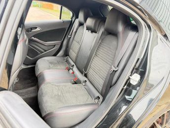 Mercedes-Benz A Class 1.5 A180d AMG Line (Premium) 7G-DCT Euro 6 (s/s) 5dr