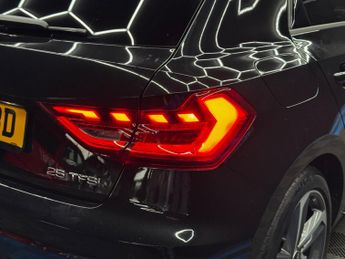 Audi A1 1.0 TFSI 25 S line Sportback S Tronic Euro 6 (s/s) 5dr