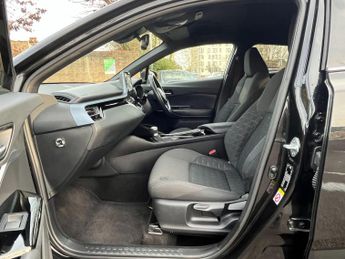Toyota C-HR 1.8 VVT-h Design SUV 5dr Petrol Hybrid CVT Euro 6 (s/s) (122 ps)
