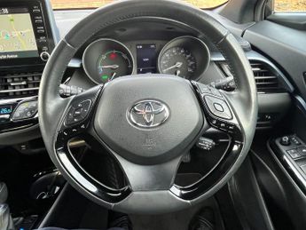 Toyota C-HR 1.8 VVT-h Design SUV 5dr Petrol Hybrid CVT Euro 6 (s/s) (122 ps)