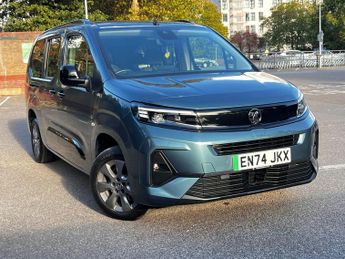 Vauxhall Combo 52kWh Ultimate XL MPV 5dr Electric Auto (7.4kW Charger) (136 ps)