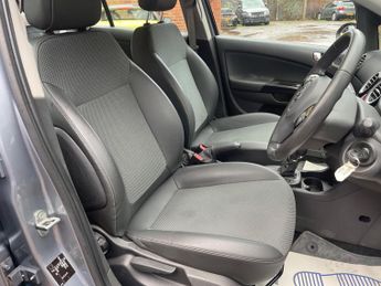 Vauxhall Corsa 1.4i 16v Design 5dr (a/c)