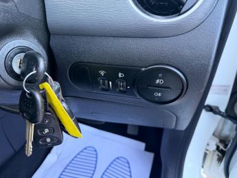 Hyundai i10 1.2 Active Auto Euro 5 5dr