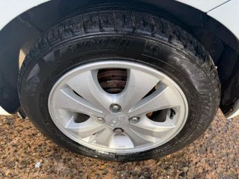 Hyundai i10 1.2 Active Auto Euro 5 5dr