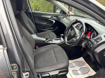 Vauxhall Insignia 2.0 CDTi Exclusiv Sports Tourer Auto Euro 5 5dr