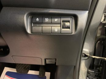 Nissan Leaf 39kWh N-Connecta Auto 5dr