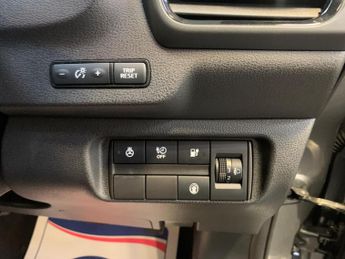 Nissan Leaf 39kWh N-Connecta Auto 5dr
