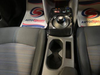 Nissan Leaf 39kWh N-Connecta Auto 5dr