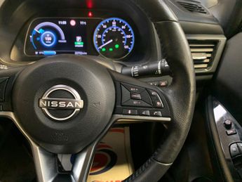 Nissan Leaf 39kWh N-Connecta Auto 5dr