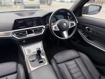 BMW 3 Series 2.0 330e 12kWh M Sport Pro Edition Auto xDrive Euro 6 (s/s) 4dr