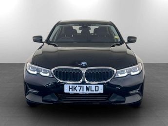 BMW 3 Series 2.0 330e 12kWh SE Pro Saloon 4dr Petrol Plug-in Hybrid Auto Euro