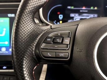 MG MG ZS 1.0 T-GDI Exclusive SUV 5dr Petrol Auto Euro 6 (111 ps)