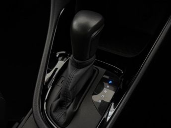 Toyota Yaris 1.5 VVT-h Dynamic E-CVT Euro 6 (s/s) 5dr