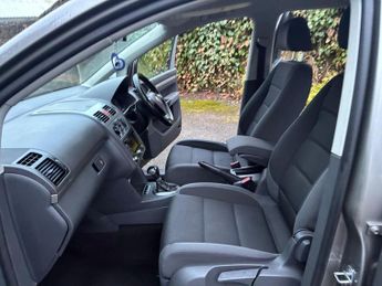 Volkswagen Touran 2.0 TDI Match DSG 5dr (7 Seats)