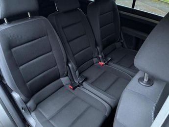 Volkswagen Touran 2.0 TDI Match DSG 5dr (7 Seats)
