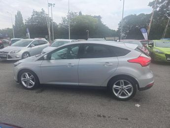 Ford Focus 1.6 TDCi Zetec Euro 5 (s/s) 5dr