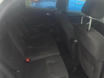 Ford Focus 1.6 TDCi Zetec Euro 5 (s/s) 5dr