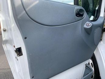 Ford Transit 2.2 TDCi 260 FWD L1 H1 5dr