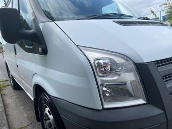Ford Transit 2.2 TDCi 260 FWD L1 H1 5dr