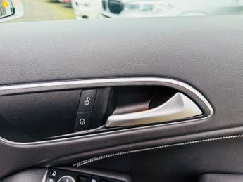 Mercedes-Benz A Class 1.6 A180 Sport Hatchback 5dr Petrol 7G-DCT Euro 6 (s/s) (122 ps)