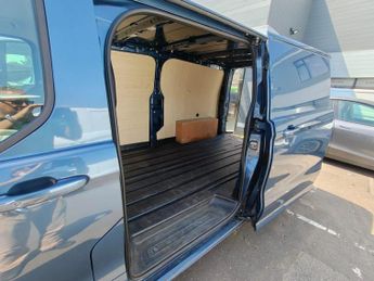 Ford Transit Custom 2.0 320 EcoBlue Limited Auto L2 H1 Euro 6 (s/s) 5dr