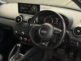 Audi A1 1.4 TFSI S line S Tronic Euro 5 (s/s) 3dr