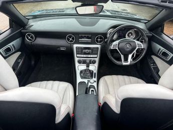 Mercedes-Benz SLK 1.8 SLK200 BlueEfficiency AMG Sport G-Tronic+ Euro 5 (s/s) 2dr