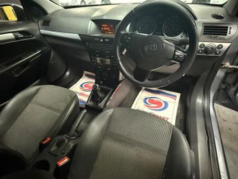 Vauxhall Astra 1.6i 16v Design Sport Hatch 3dr