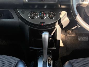 Nissan Note 1.6 16V Tekna Auto Euro 4 5dr
