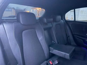 Mercedes-Benz A Class 1.5 A180d Sport (Premium) 7G-DCT Euro 6 (s/s) 5dr